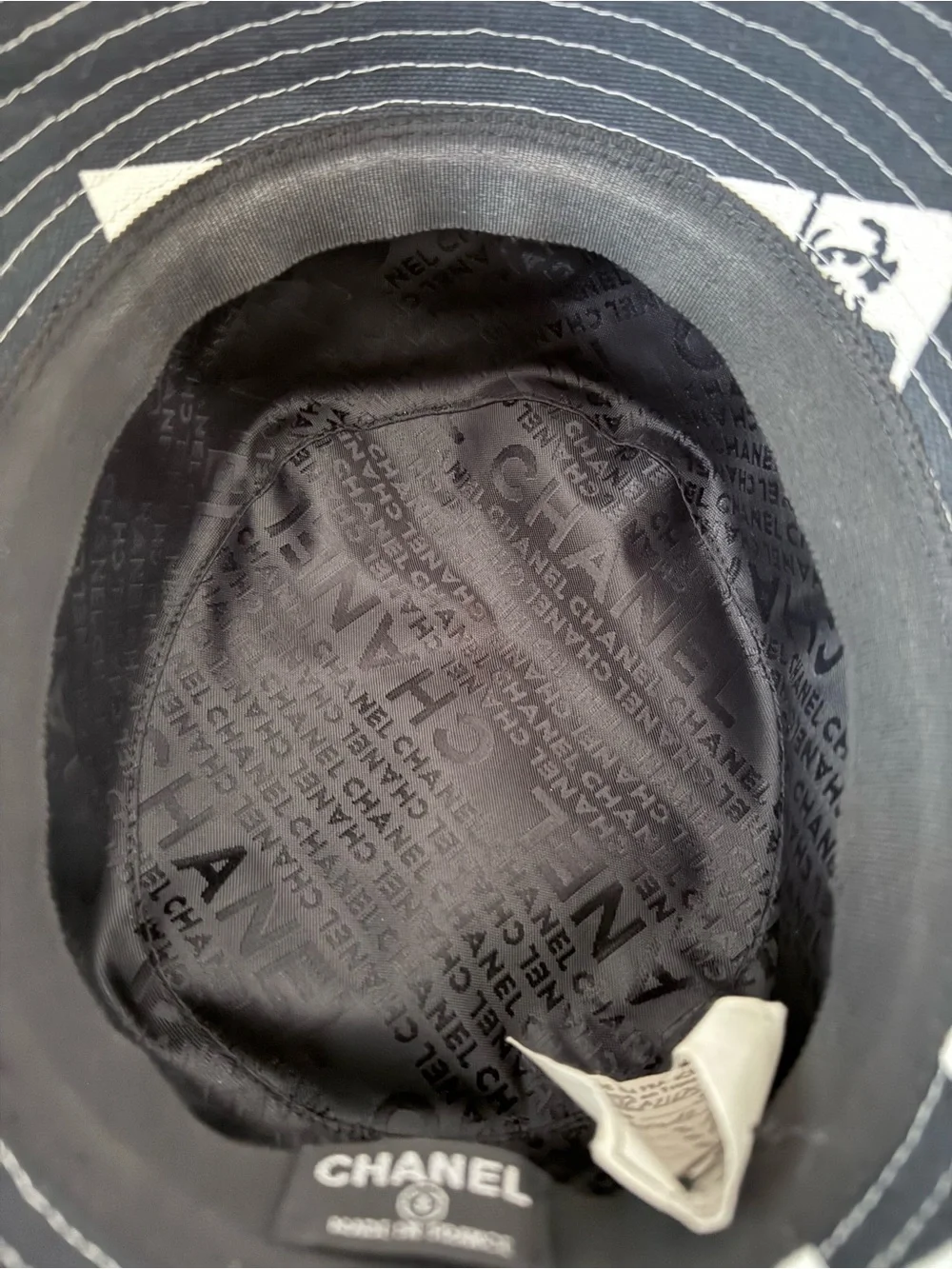 CHANEL Black & White Graphic Logo Bucket Hat